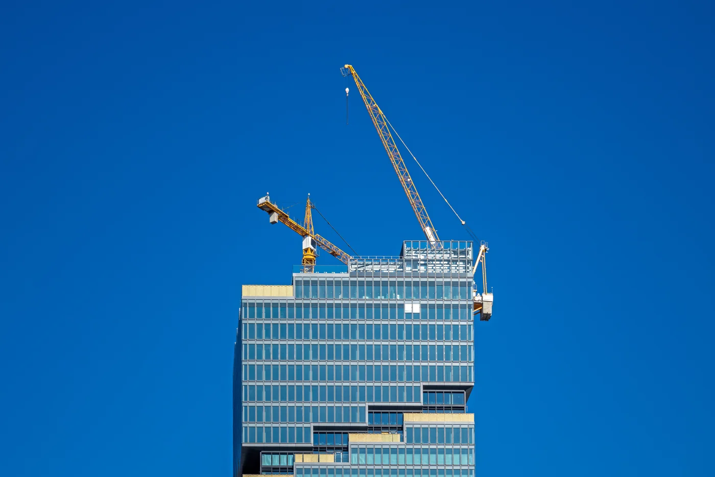 在建高层建筑与塔式起重机